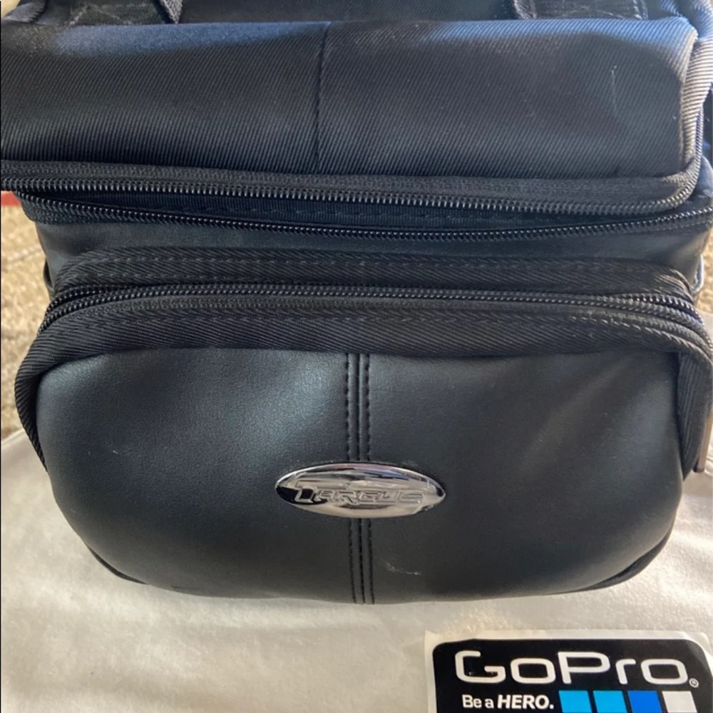GoPro Hero3+ Silver Bundle - Picture 4 of 8